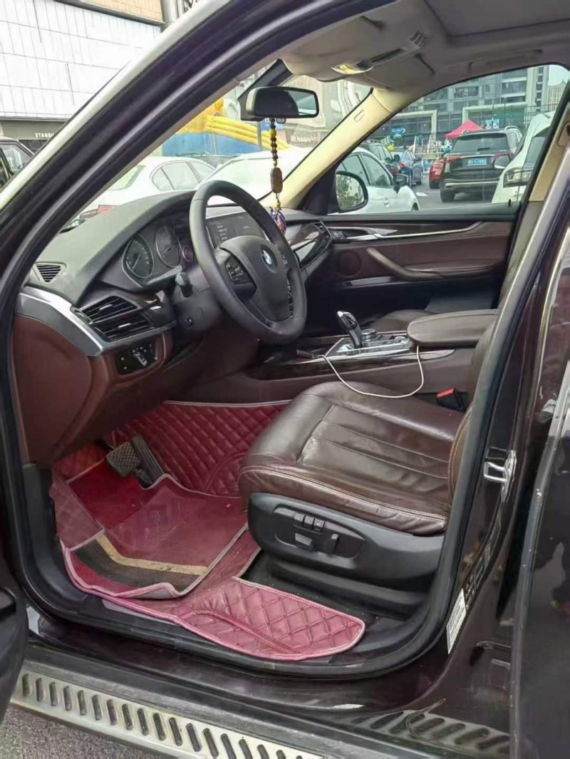 金华15年宝马X56