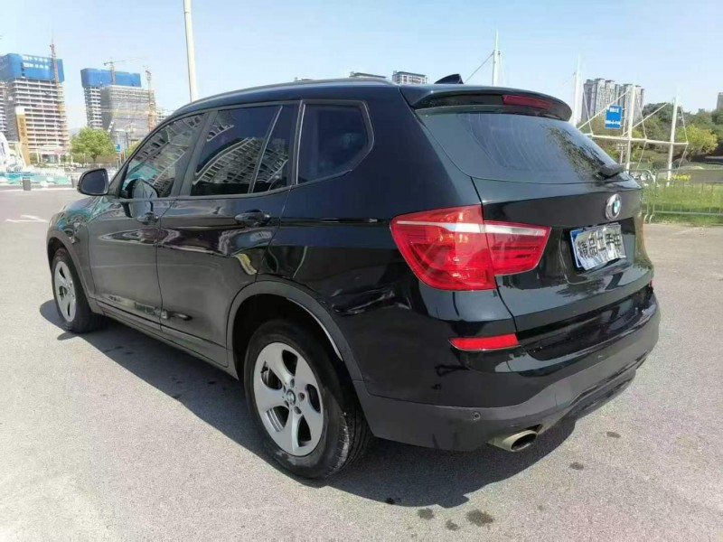 金华16年宝马X33