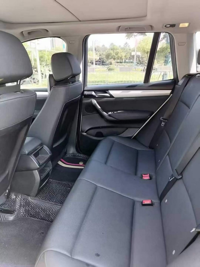 金华16年宝马X36