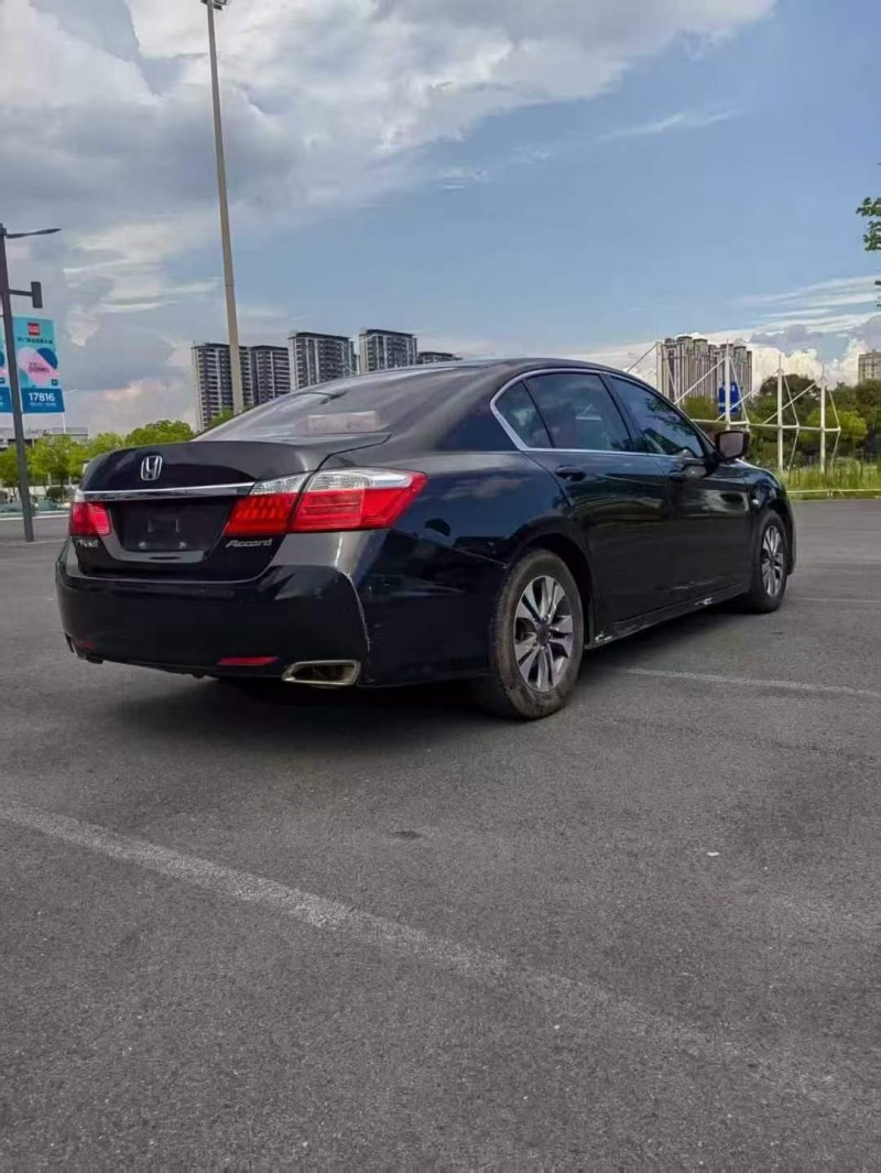 金华16年本田雅阁3