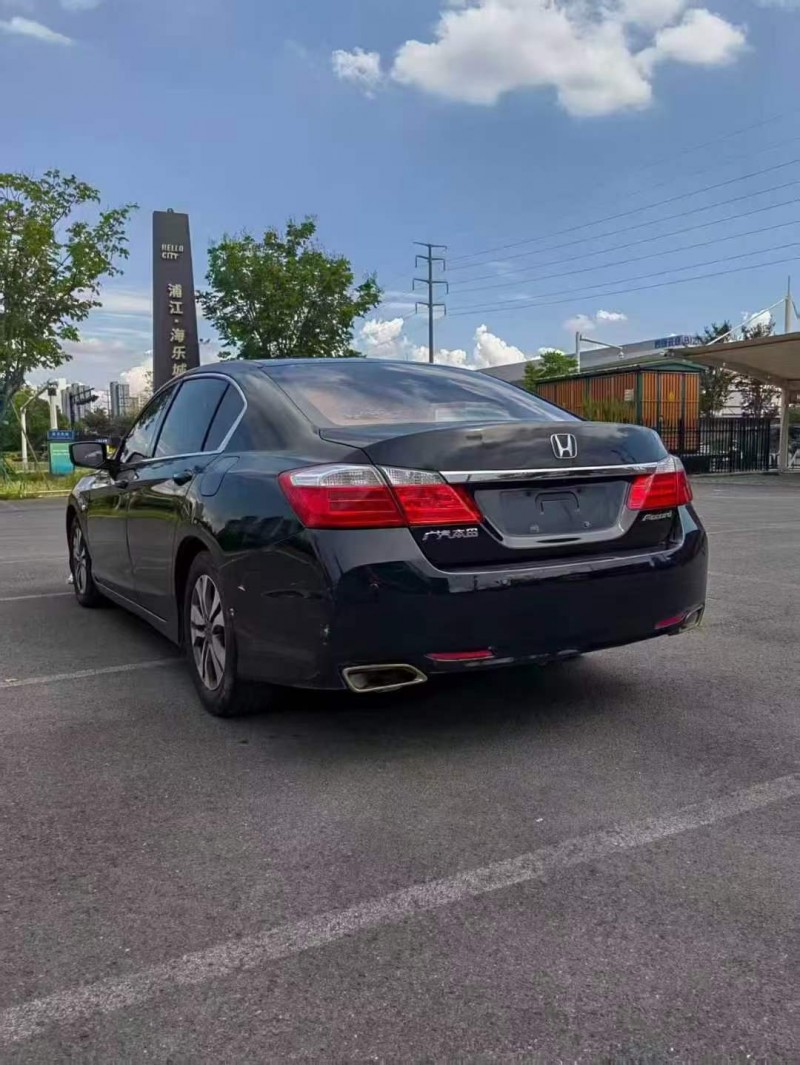 金华16年本田雅阁4