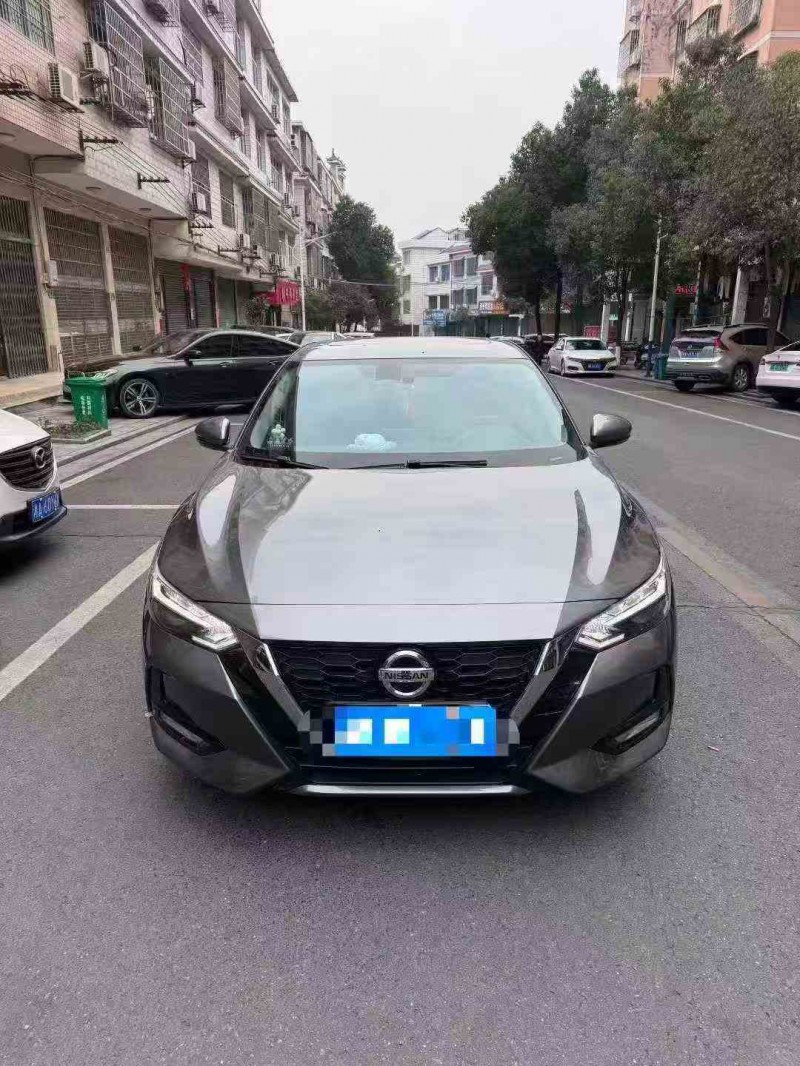 岳阳21年日产轩逸1