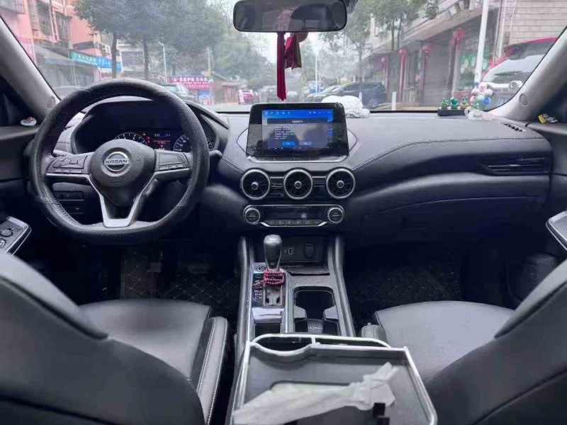 岳阳21年日产轩逸4