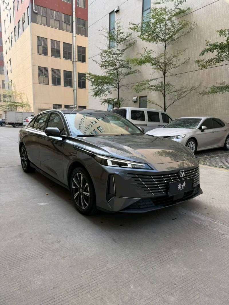 佛山25年长安汽车逸动2