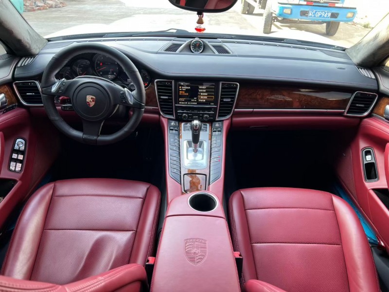 徐州11年保时捷帕拉梅拉8