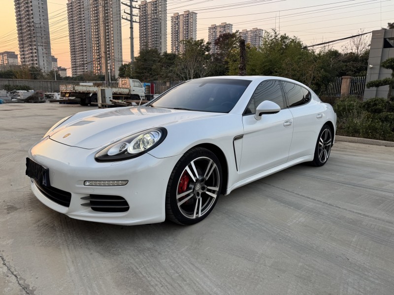 徐州13年保时捷帕拉梅拉2