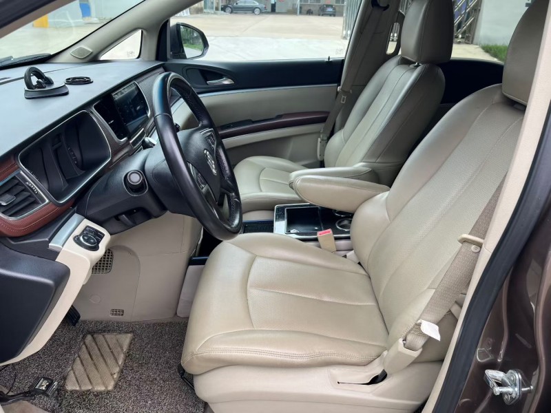 徐州17年别克GL86