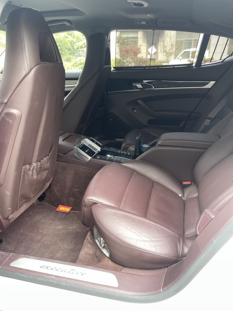 徐州15年保时捷帕拉梅拉6