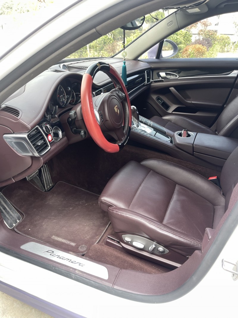 徐州15年保时捷帕拉梅拉8