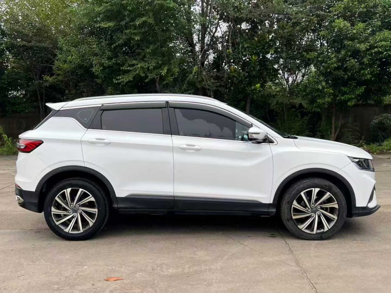 徐州19年吉利缤越3