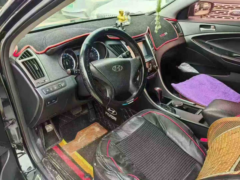 常德14年现代索纳塔6