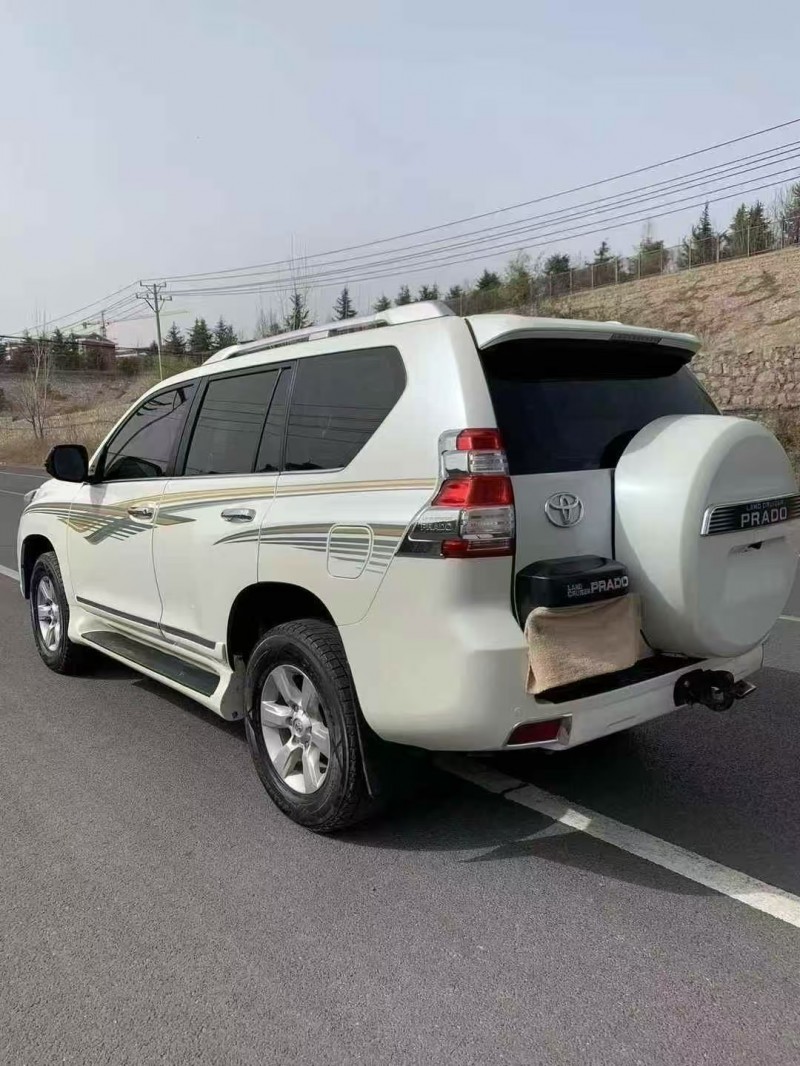 邯郸16年丰田普拉多9