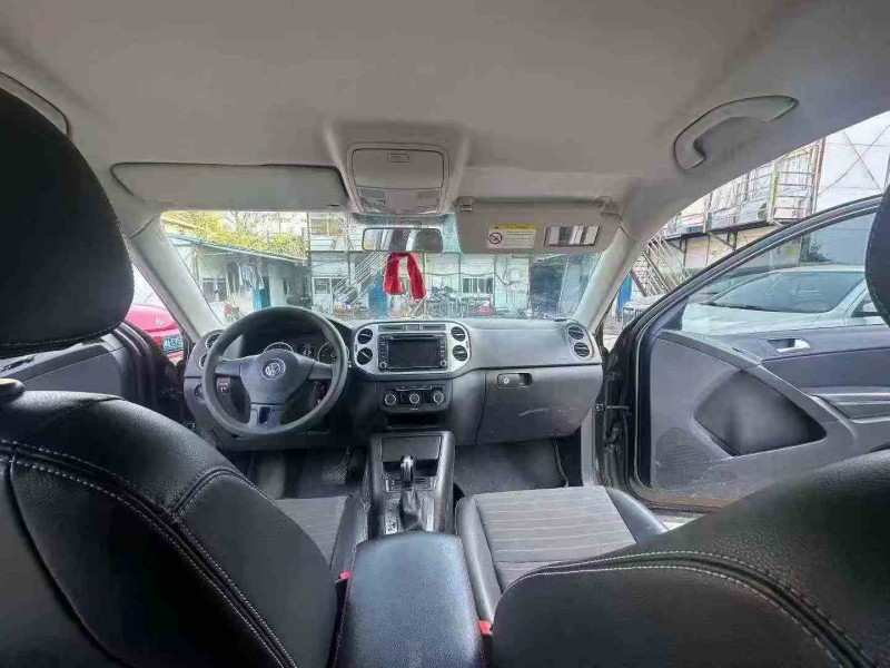 衡阳16年大众途观5