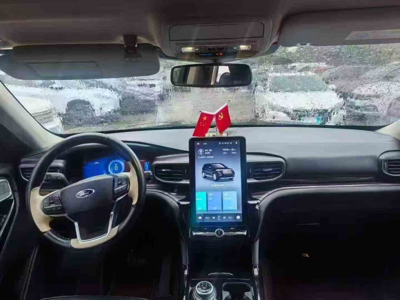 张家界22年福特探险者2