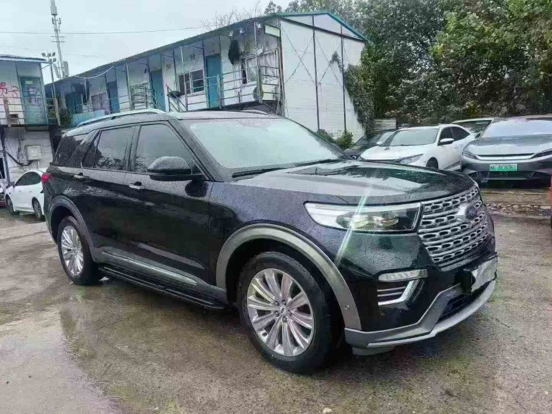 张家界22年福特探险者5