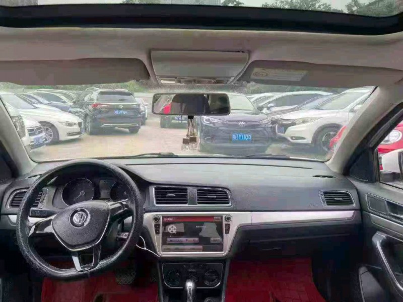 衡阳17年大众朗逸5