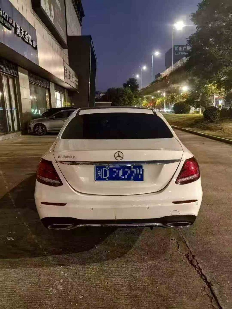 三明19年奔驰E9