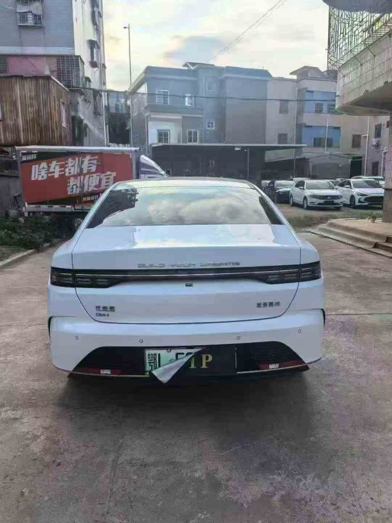 泉州24年比亚迪驱逐舰9