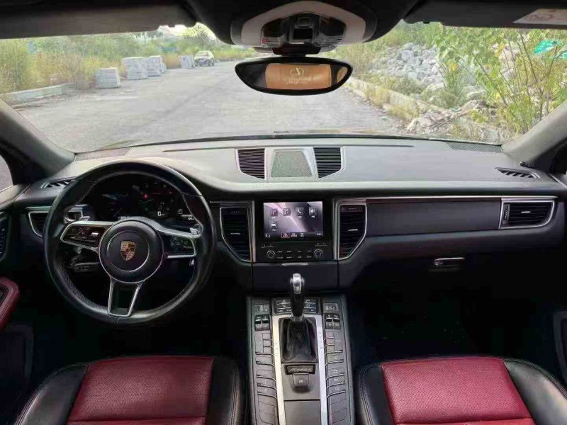 北海17年保时捷Macan7