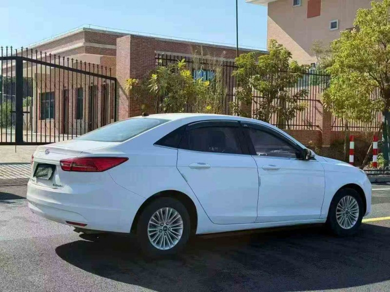 三明18年福特福克斯7