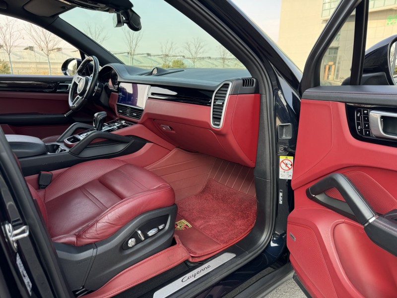 盐城19年保时捷卡宴9