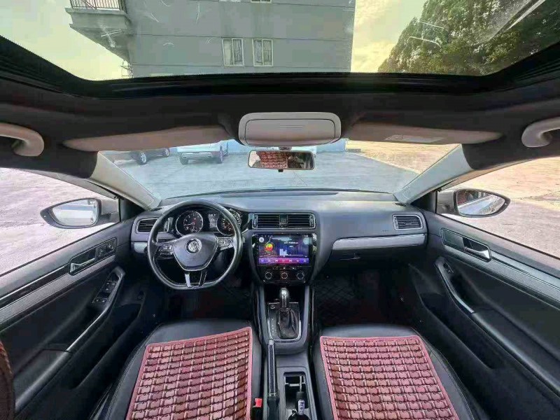 三明17年大众速腾4