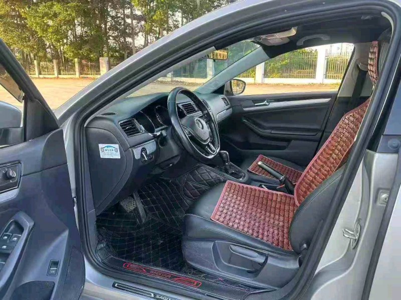 三明17年大众速腾5