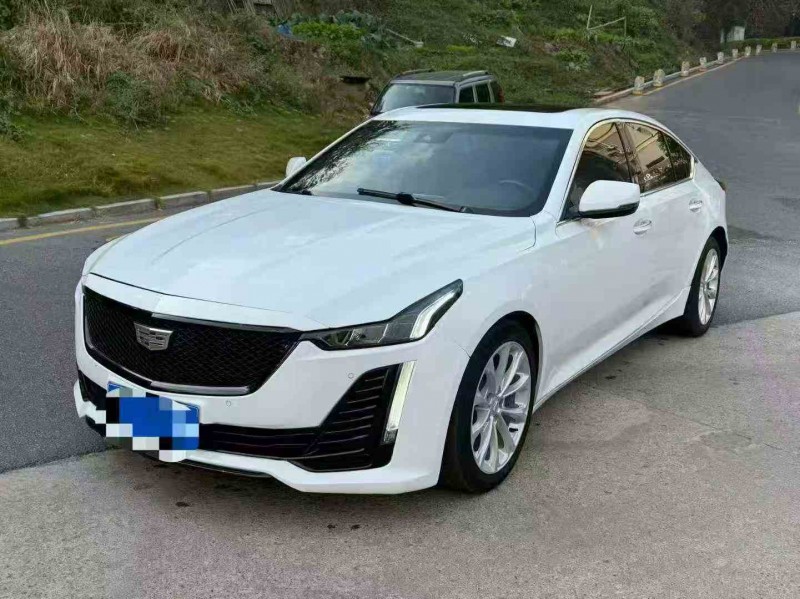 三明23年凯迪拉克CT52