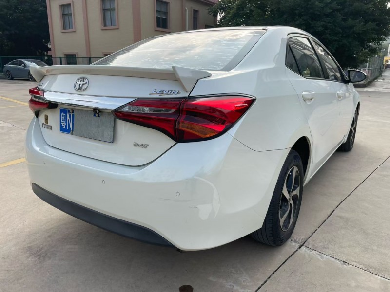 中山19年丰田雷凌4