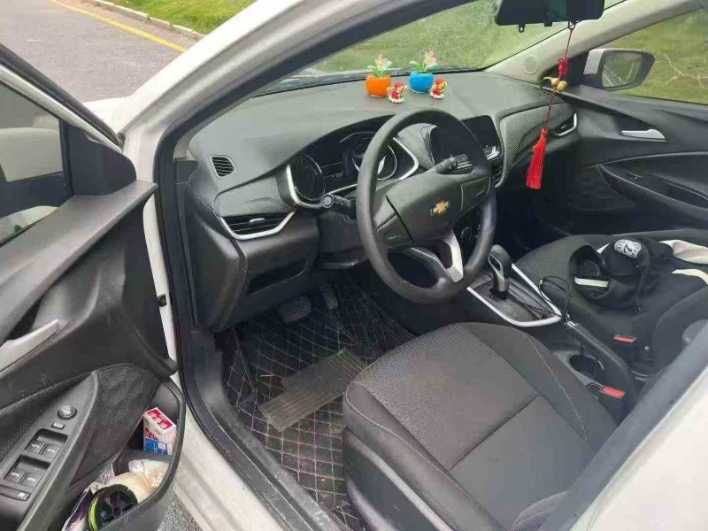 三明21年雪佛兰科沃兹6