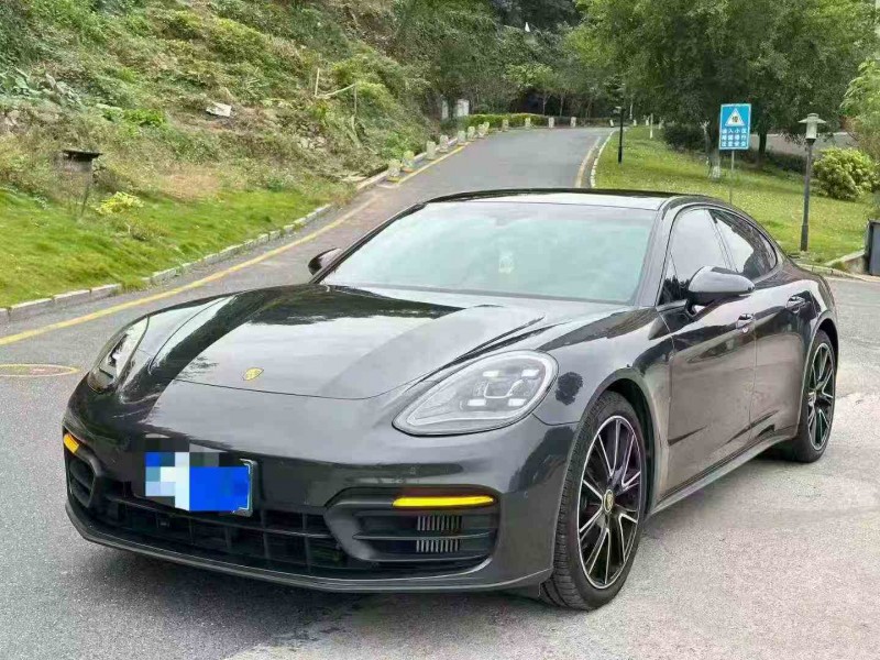 漳州22年保时捷帕拉梅拉2