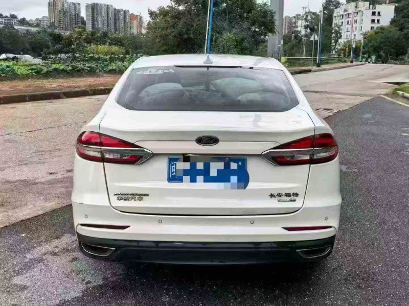 莆田20年福特蒙迪欧8