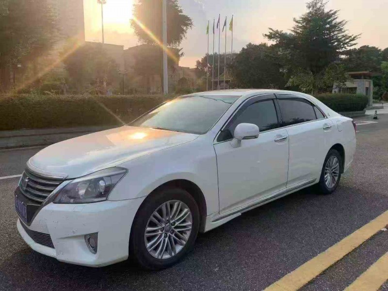 北海14年丰田皇冠3