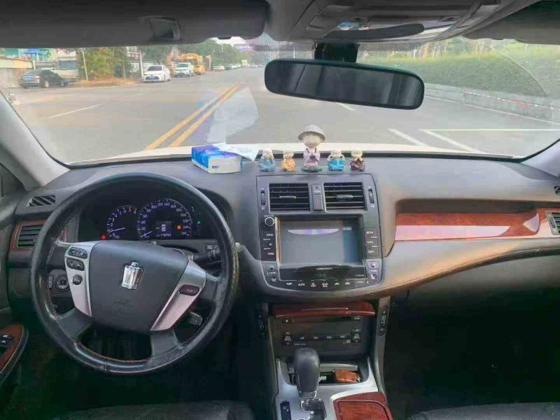 北海14年丰田皇冠5