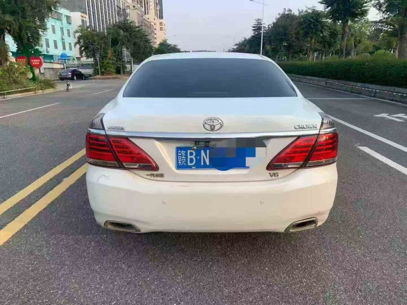 北海14年丰田皇冠7