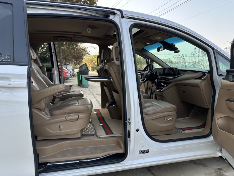 徐州21年别克GL88