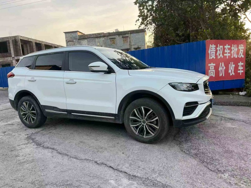 梧州20年吉利博越3