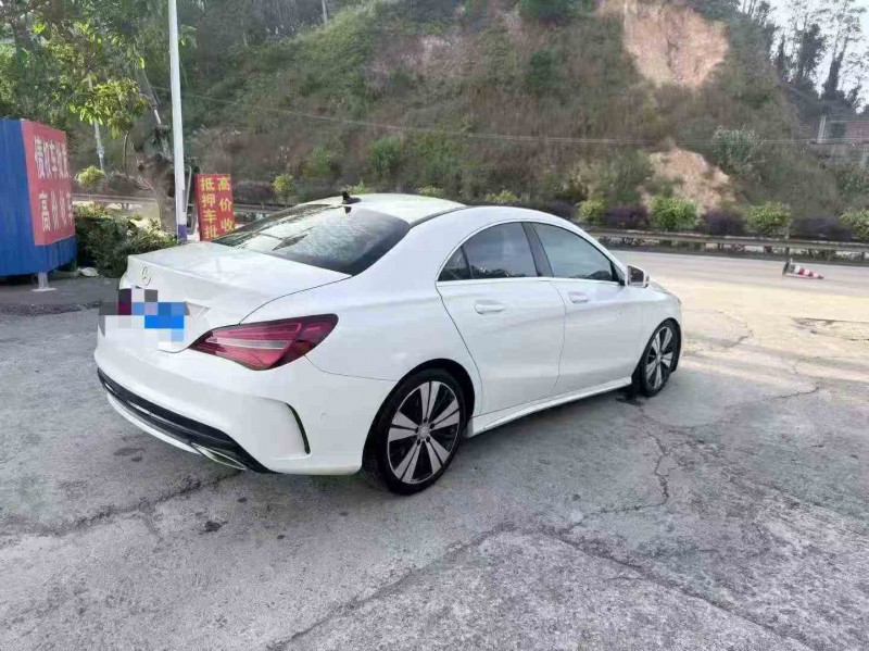 北海16年奔驰CLA7