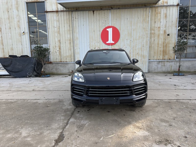 徐州18年保时捷卡宴1