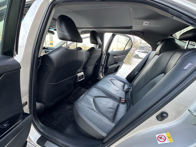 徐州18年丰田凯美瑞6