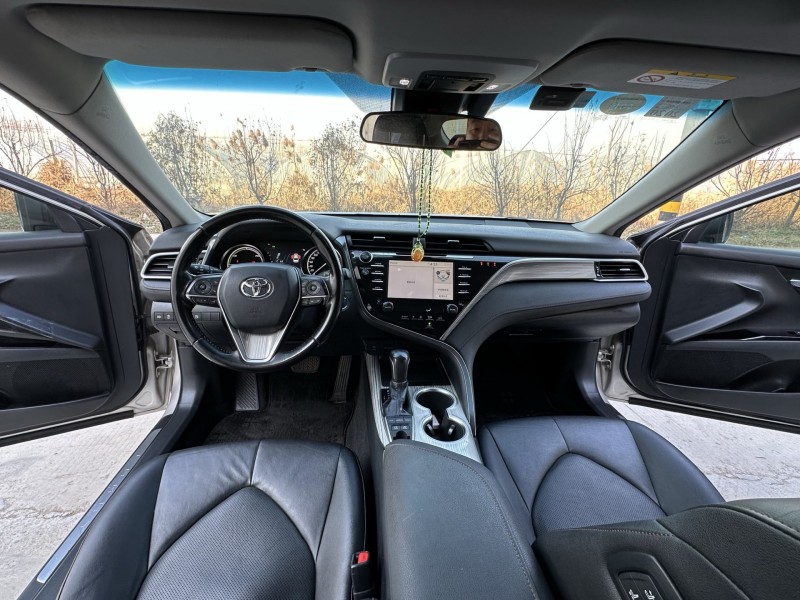 徐州18年丰田凯美瑞7