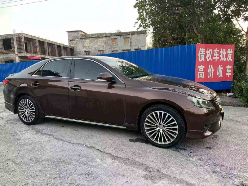 北海12年丰田锐志3