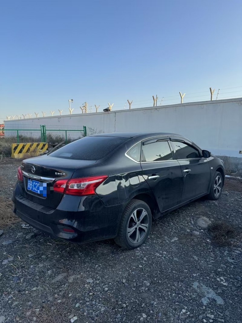 乌鲁木齐21年日产轩逸5