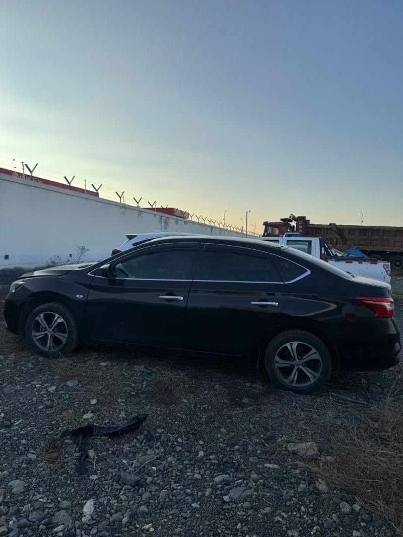 乌鲁木齐21年日产轩逸8