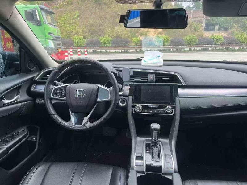 防城港18年本田思域6