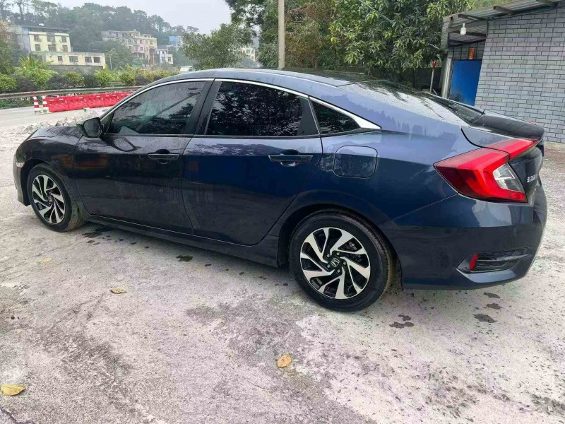 防城港18年本田思域7