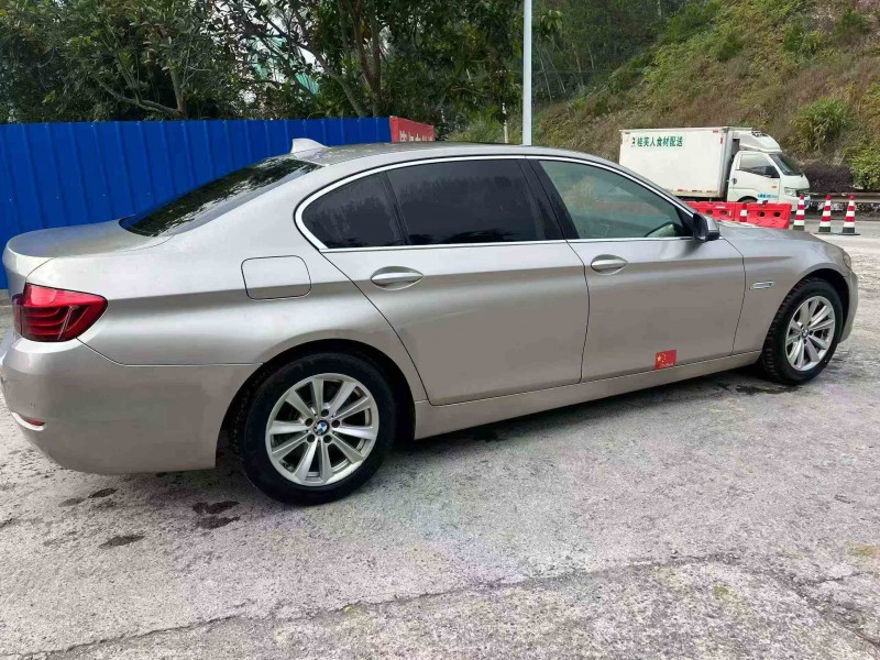 钦州15年宝马5系7