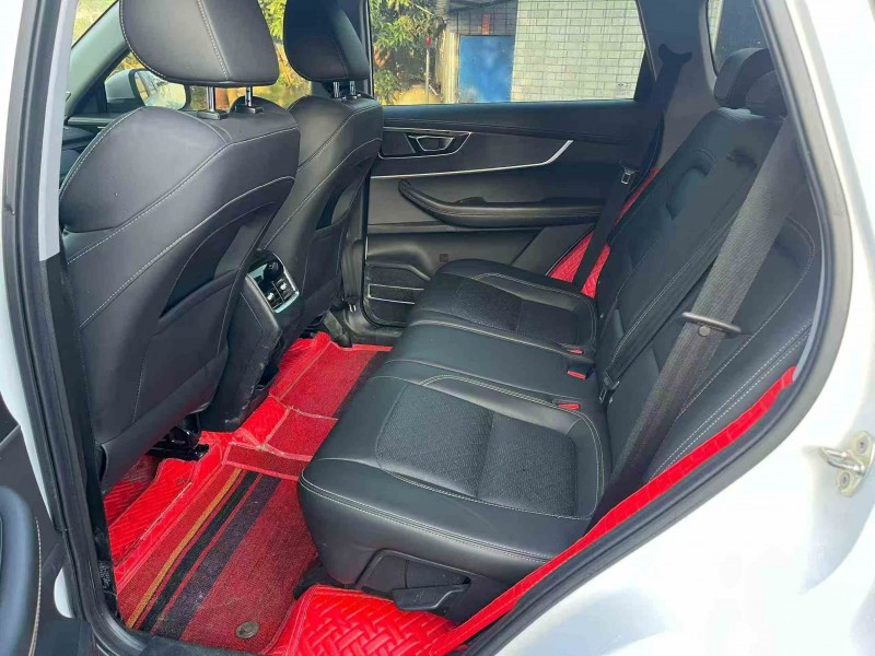 钦州21年奇瑞瑞虎6