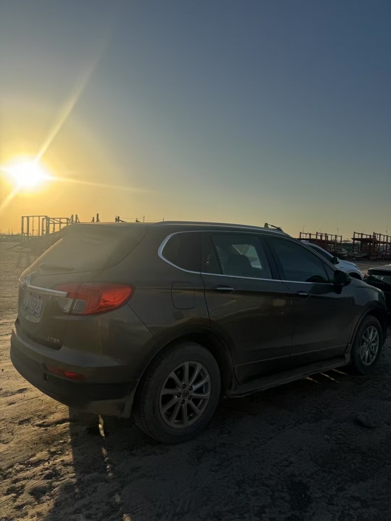 乌鲁木齐16年别克昂科威5