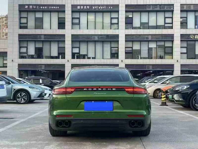 莆田19年保时捷帕拉梅拉9